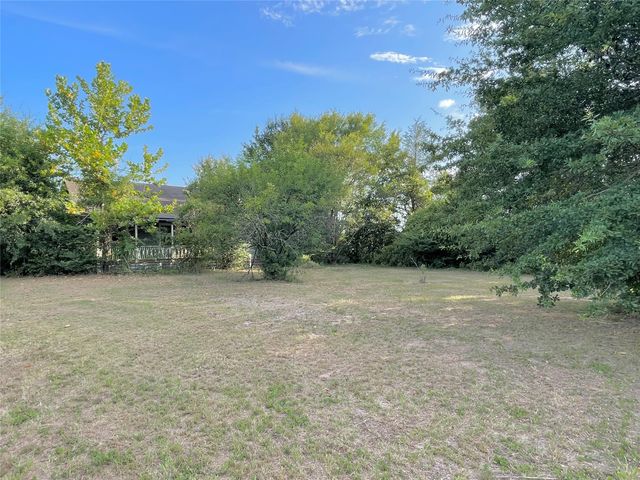 802 Gardner Drive, Palestine, TX 75803