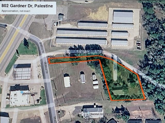 802 Gardner Drive, Palestine, TX 75803