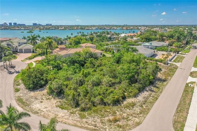 790 Inlet DR, Marco Island, FL 34145