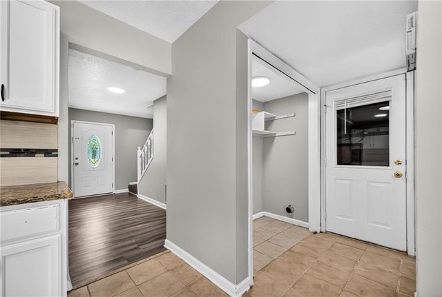 1591 Willow Bend Way, Snellville, GA 30078
