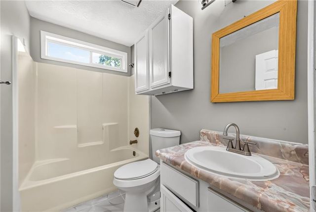1591 Willow Bend Way, Snellville, GA 30078