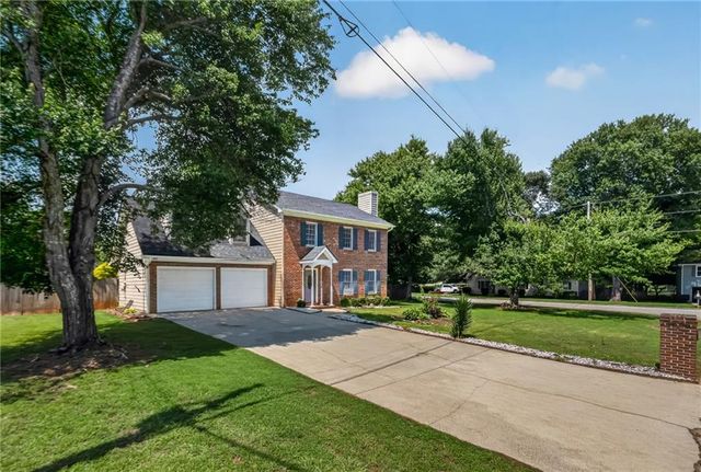 1591 Willow Bend Way, Snellville, GA 30078