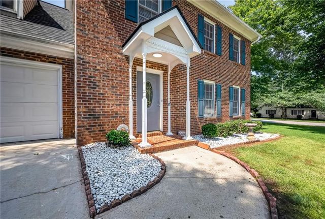 1591 Willow Bend Way, Snellville, GA 30078