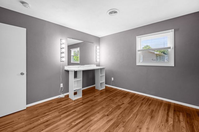 1516 W George Washington Boulevard, Davenport, IA 52804