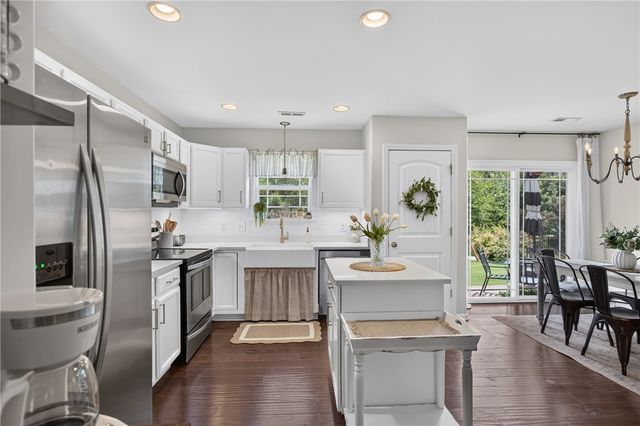 309 S Stonegate Drive, Seneca, SC 29678
