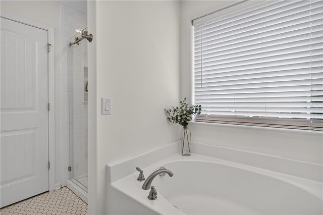 309 S Stonegate Drive, Seneca, SC 29678