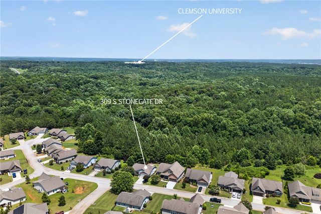309 S Stonegate Drive, Seneca, SC 29678