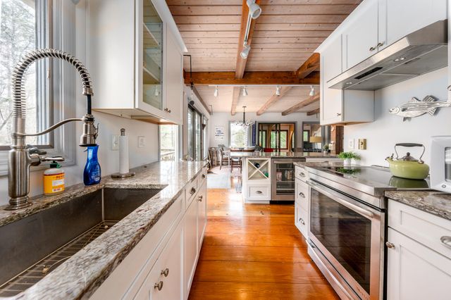 88 Cottontail Road, Wellfleet, MA 02667