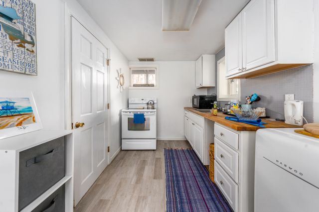 88 Cottontail Road, Wellfleet, MA 02667