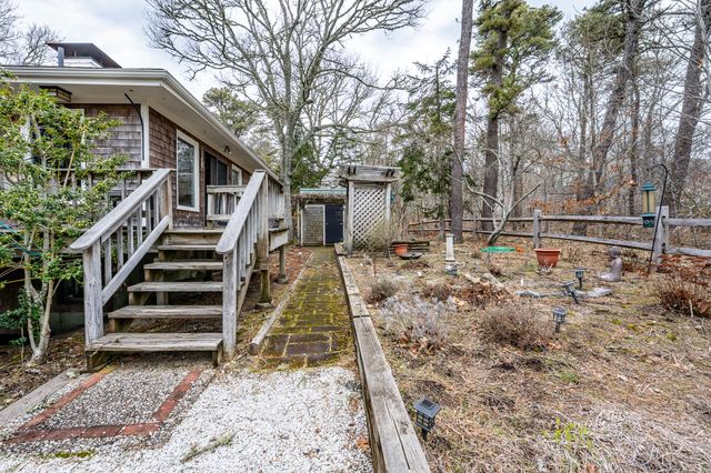 88 Cottontail Road, Wellfleet, MA 02667