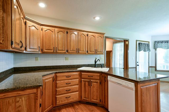 1603 E Bingham Street, Ozark, MO 65721