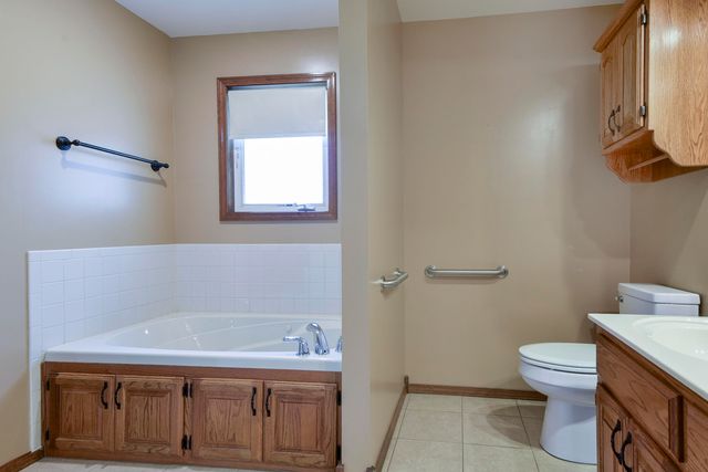1603 E Bingham Street, Ozark, MO 65721