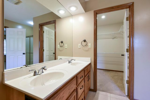 1603 E Bingham Street, Ozark, MO 65721