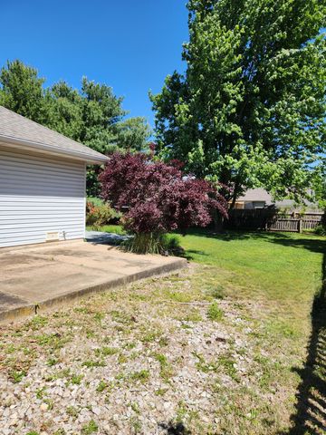 1603 E Bingham Street, Ozark, MO 65721