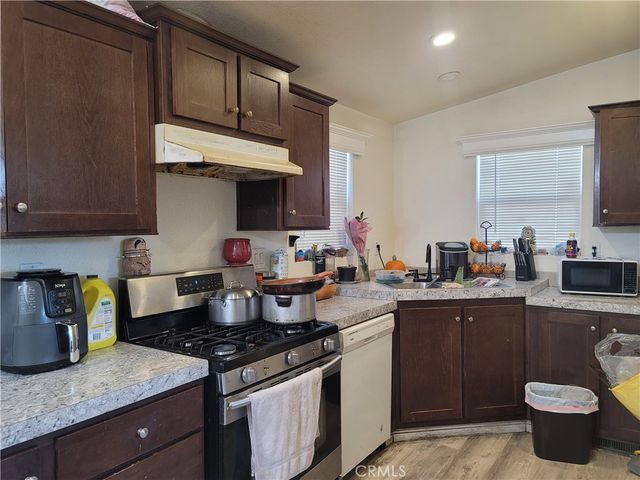 12265 Woodruff Avenue 64, Downey, CA 90241