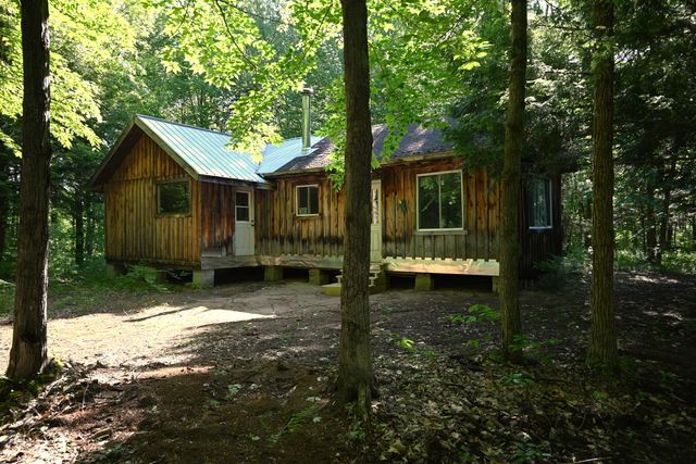 422 Stebbins Road, Constable, NY 12926