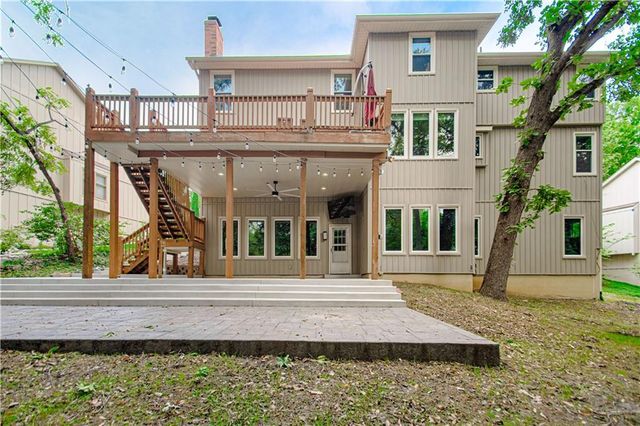 13723 W 75th Place, Lenexa, KS 66216