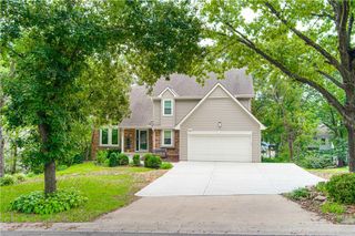 13723 W 75th Place, Lenexa, KS 66216