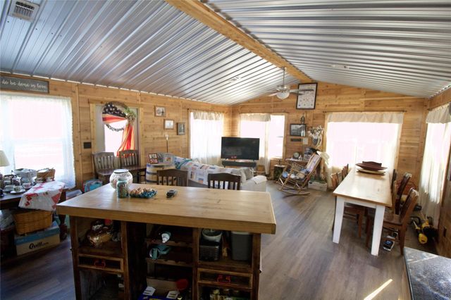 1394 Fielder Cemetery Rd, Lufkin, TX 75901