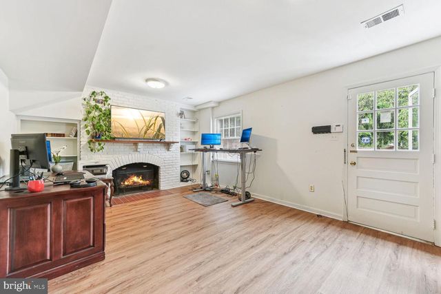 6719 BARON RD, Mclean, VA 22101