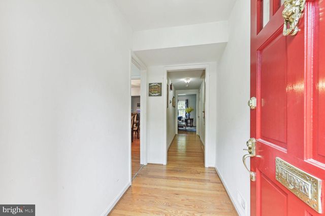 6719 BARON RD, Mclean, VA 22101