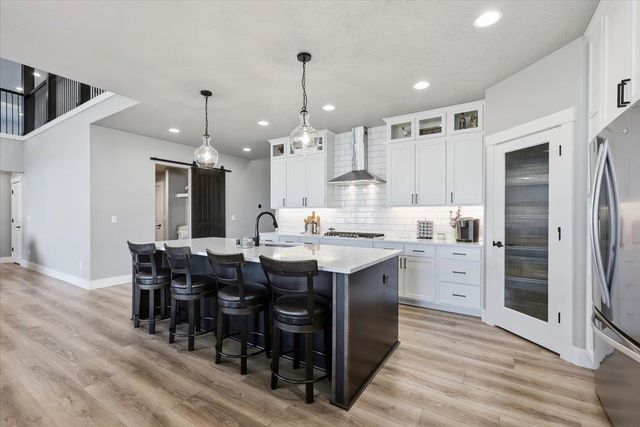 2640 S Summit Estates Dr, Greenacres, WA 99016