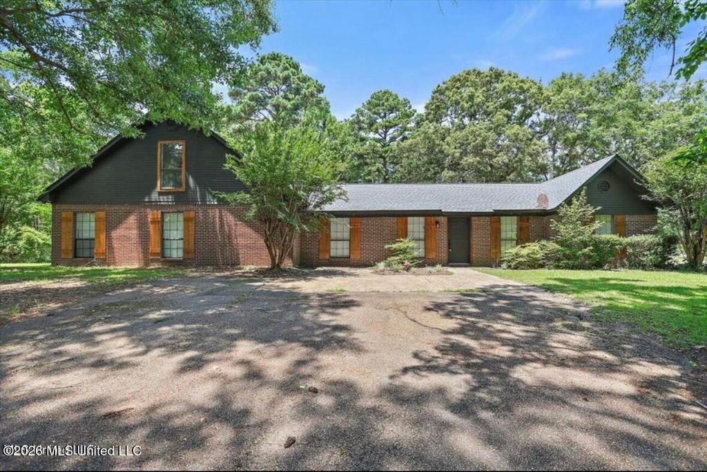 2713 Highway 471, Brandon, MS 39047