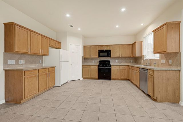 12615 Aubreywood Lane, Houston, TX 77070