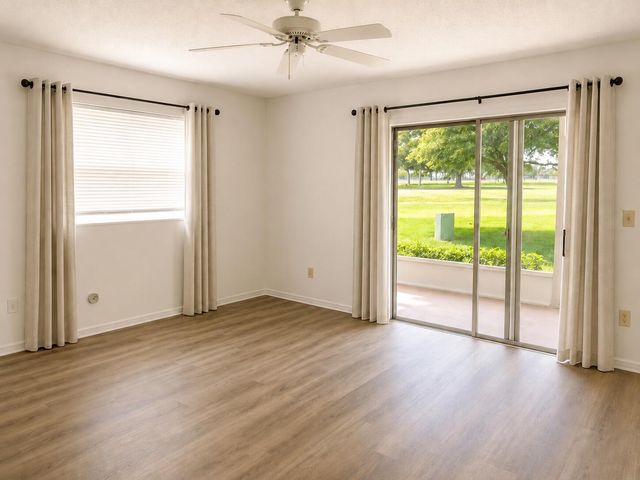 12 Vista Palm Lane, Vero Beach, FL 32962