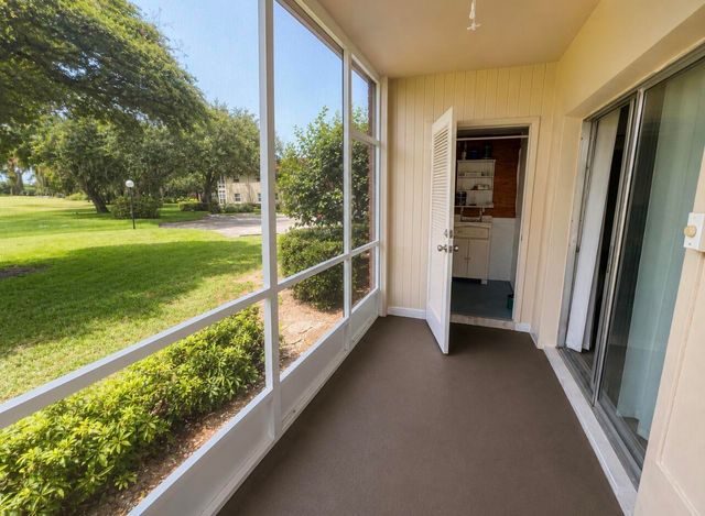 12 Vista Palm Lane, Vero Beach, FL 32962
