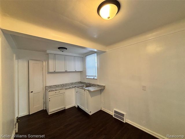 20059 Bloom Street, Detroit, MI 48234