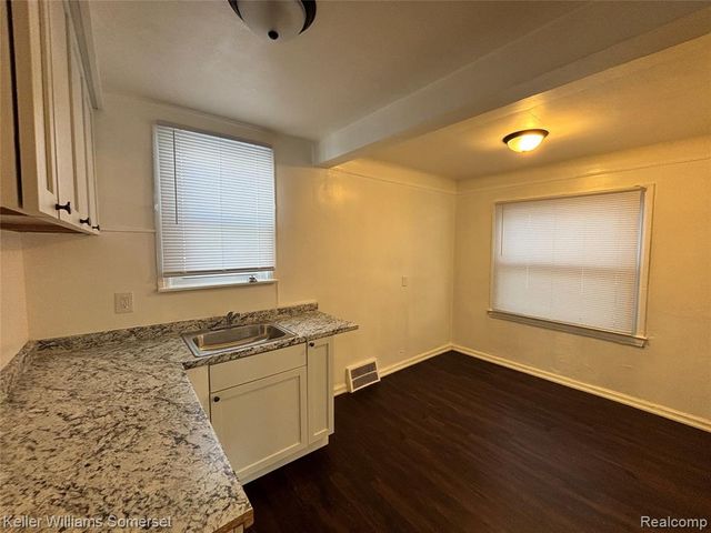 20059 Bloom Street, Detroit, MI 48234