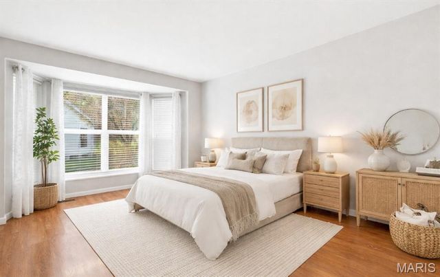 11328 Ashton Wood Lane, Maryland Heights, MO 63043