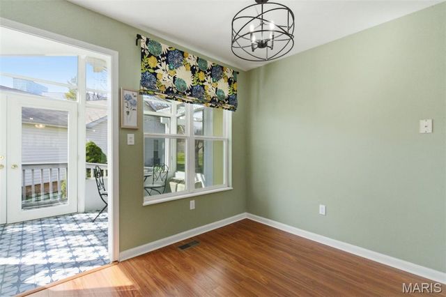 11328 Ashton Wood Lane, Maryland Heights, MO 63043