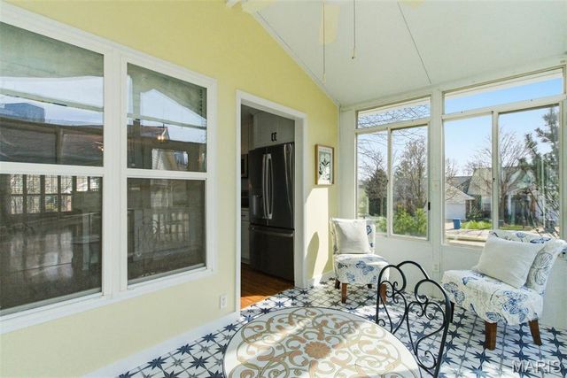 11328 Ashton Wood Lane, Maryland Heights, MO 63043