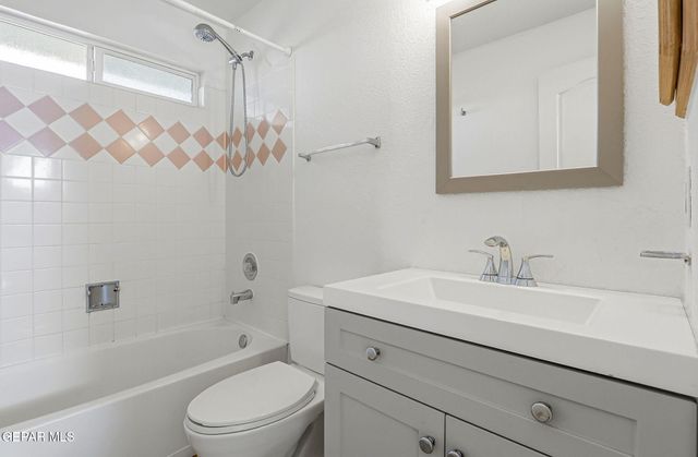 7333 CANYON RUN Drive, El Paso, TX 79912