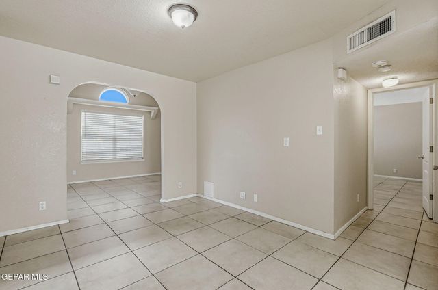 7333 CANYON RUN Drive, El Paso, TX 79912