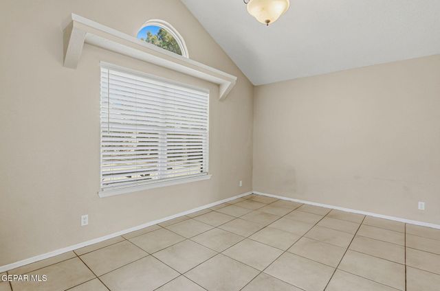 7333 CANYON RUN Drive, El Paso, TX 79912