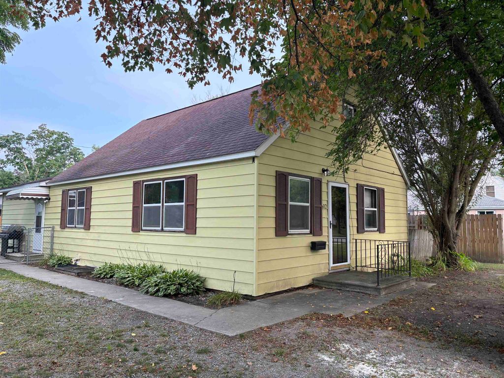 602 Third Street, Essexville, MI 48732