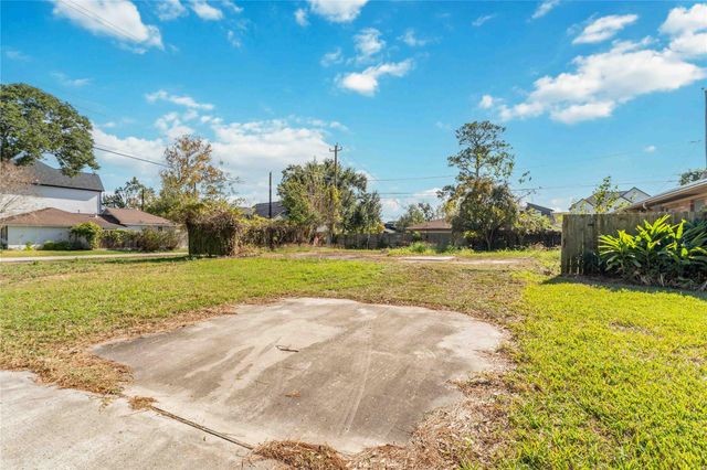 2003 Ebony Lane, Houston, TX 77018