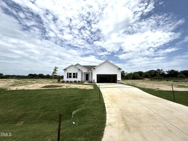 203 Barbour's Place Drive, Four Oaks, NC 27524
