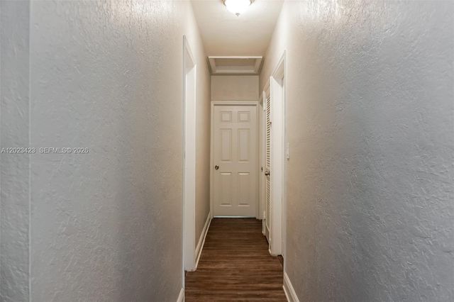 1579 NE 182nd St, North Miami Beach, FL 33162
