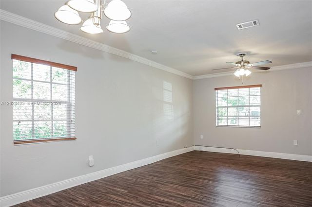 1579 NE 182nd St, North Miami Beach, FL 33162