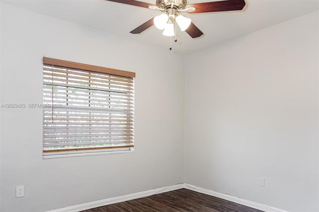 1579 NE 182nd St, North Miami Beach, FL 33162