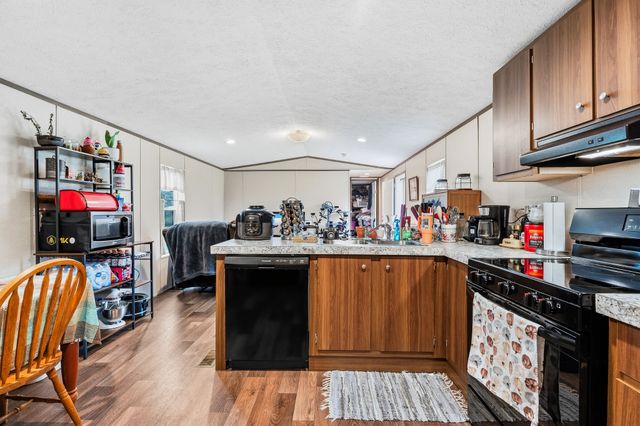 1181 Ravenscroft Rd, W, Sparta, TN 38583