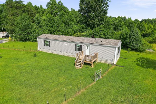 1181 Ravenscroft Rd, W, Sparta, TN 38583