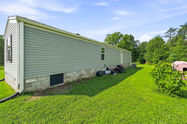1181 Ravenscroft Rd, W, Sparta, TN 38583