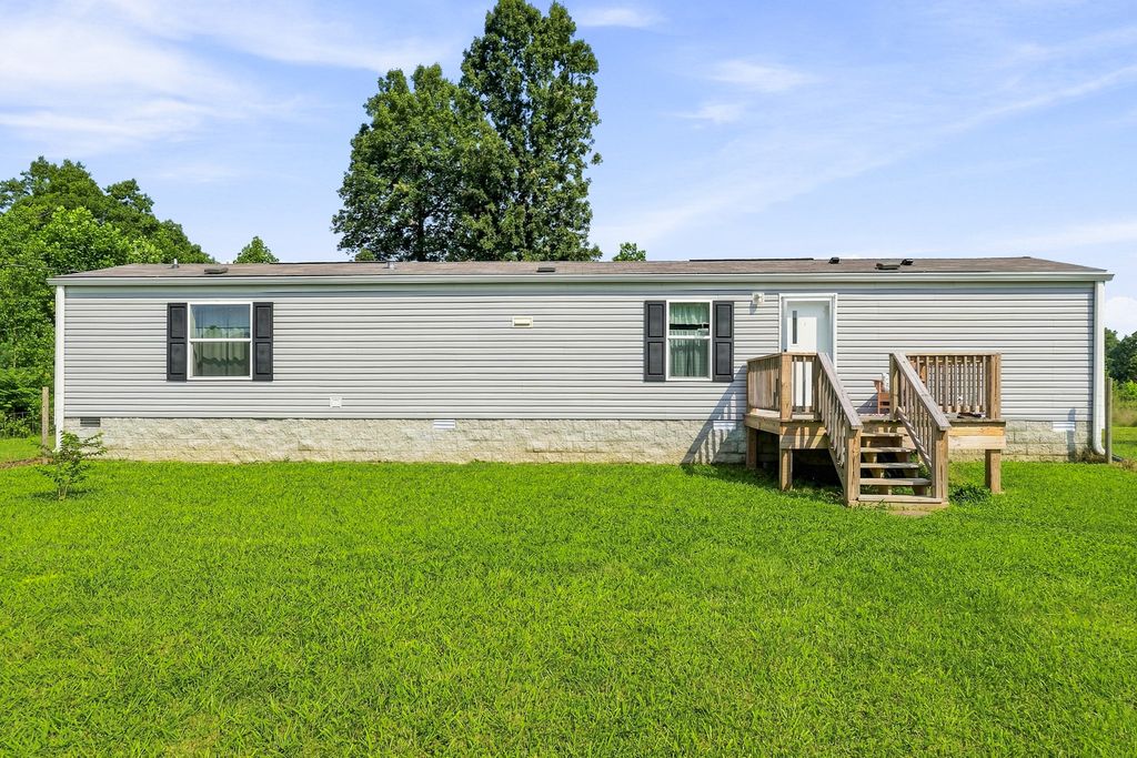 1181 Ravenscroft Rd, W, Sparta, TN 38583