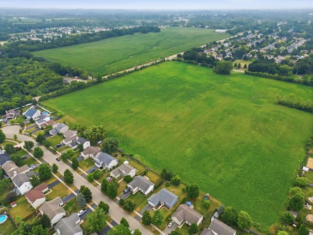633 Indian Trail Road, Antioch, IL 60002