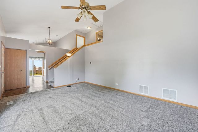 633 Indian Trail Road, Antioch, IL 60002